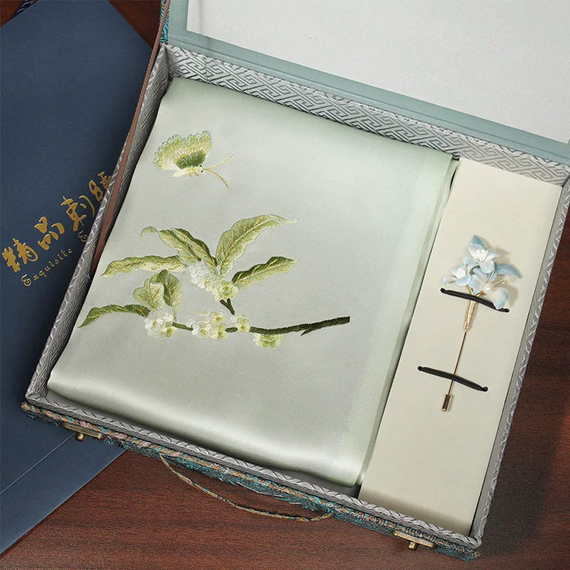 Osmanthus & Butterfly, Light Green / Scarf + Embroidered Brooch